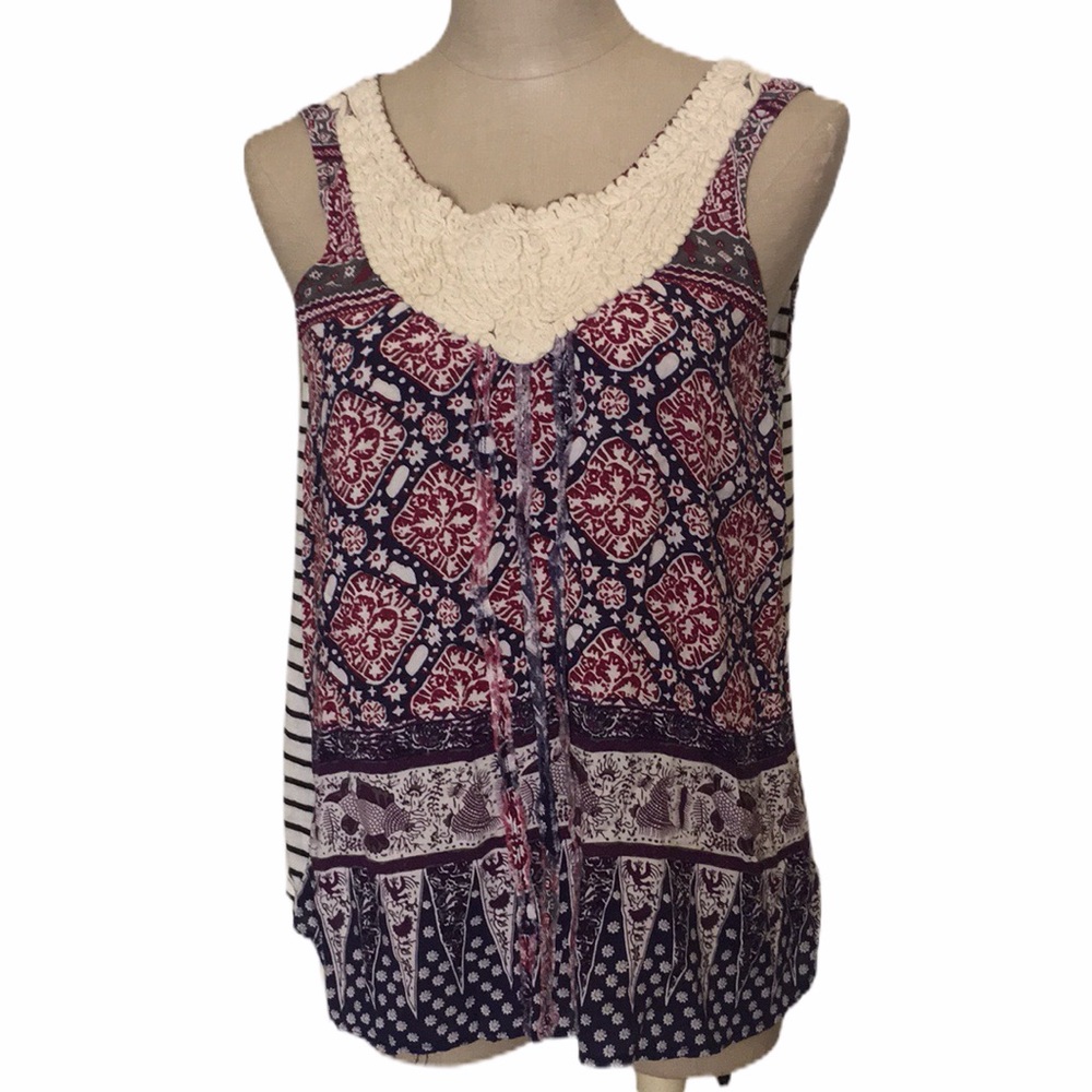 TINY 🛍️ Embroidered Women’s Camisole Top Sz S